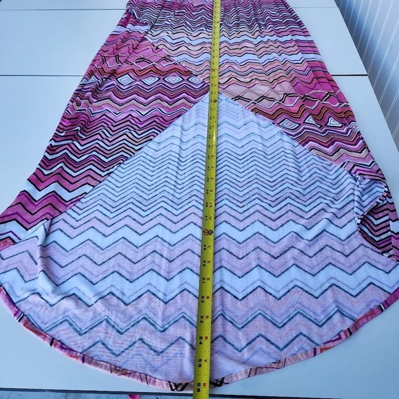 Jennifer Lopez Pink and White High Low Sundress with Sleeveless Halter Neck - Picture 11 of 16